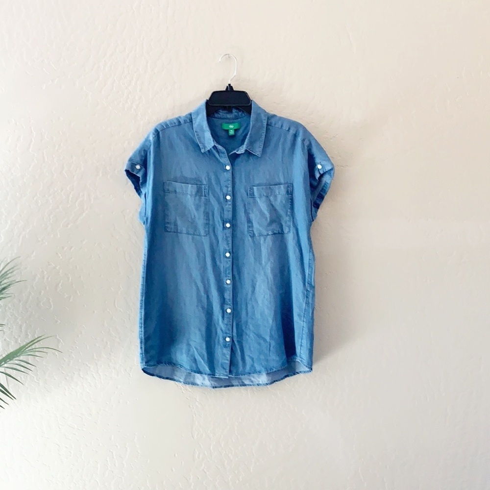 🌿Final Sale dip Button Up Front‎ Pockets Blue Shirt